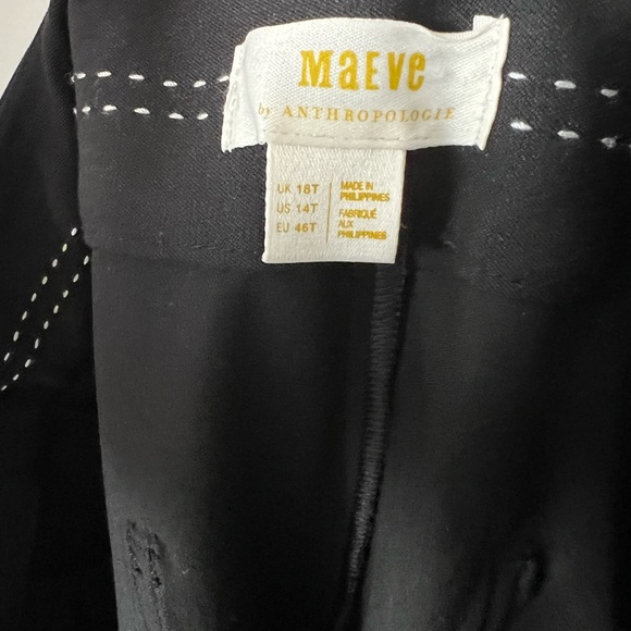 Maeve Cropped Black Pants - Picture 6 of 10